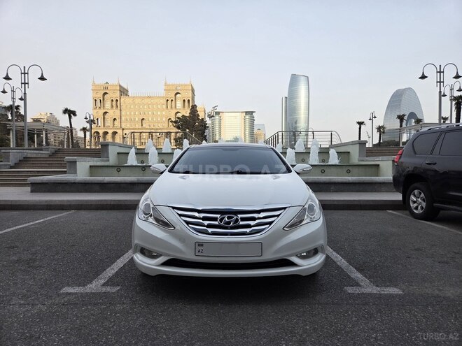 Hyundai Sonata-18
