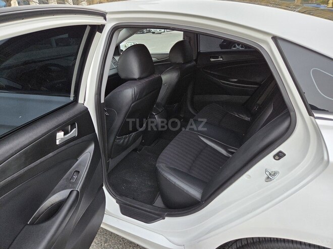 Hyundai Sonata-9
