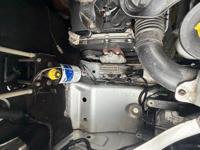 Ford Transit-9