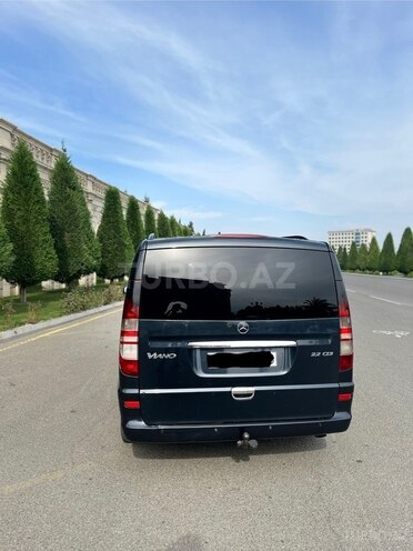 Mercedes Viano-8