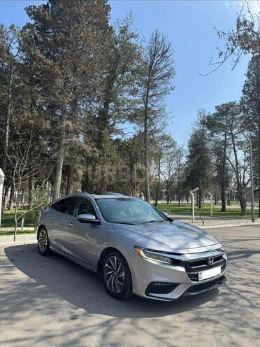 Honda Insight-3