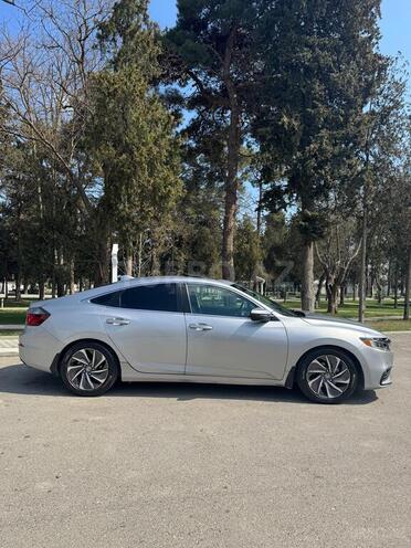 Honda Insight-5