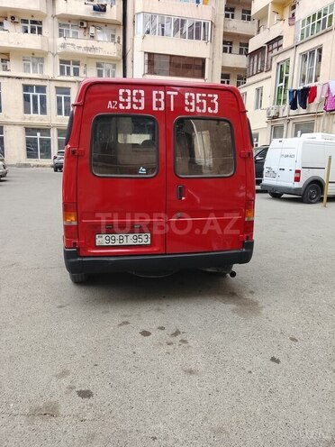 Ford Transit-6