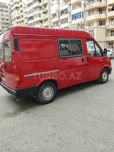 Ford Transit-7
