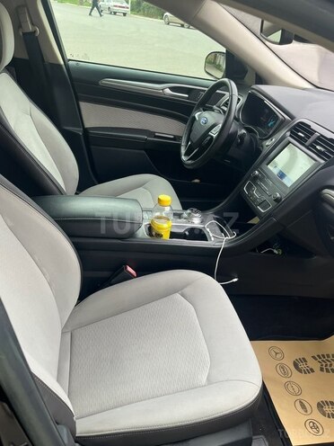 Ford Fusion (North America)-11