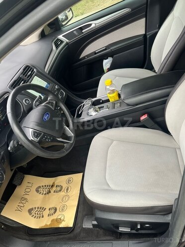 Ford Fusion (North America)-8
