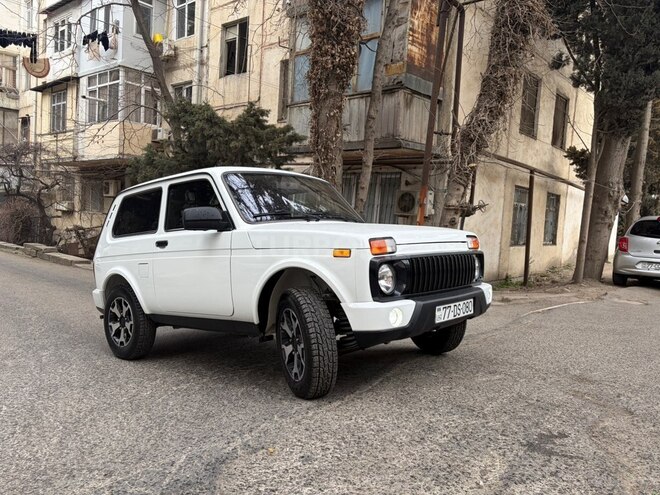 LADA (VAZ) Niva-7
