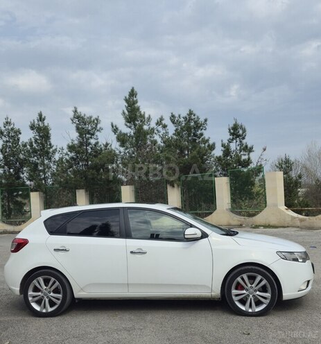 Kia Cerato-5