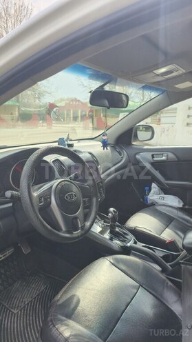 Kia Cerato-7