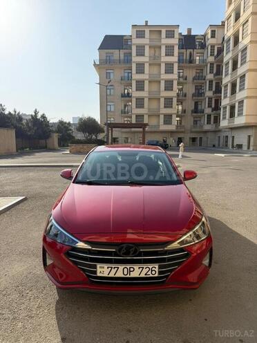 Hyundai Elantra-2