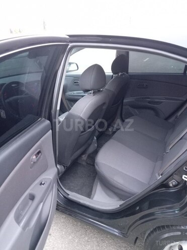 Kia Rio-13