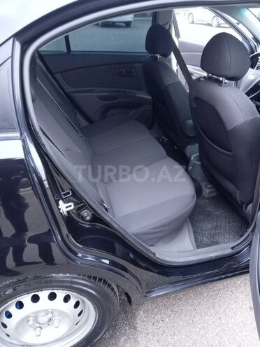 Kia Rio-14