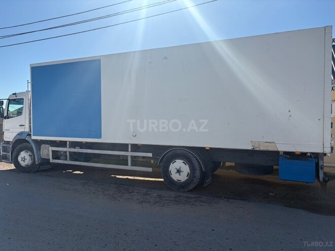 Mercedes Atego 1823-3