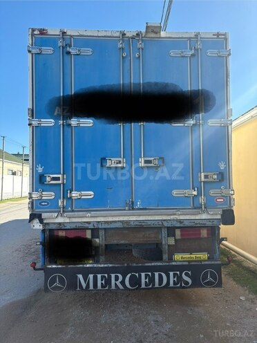 Mercedes Atego 1823-2