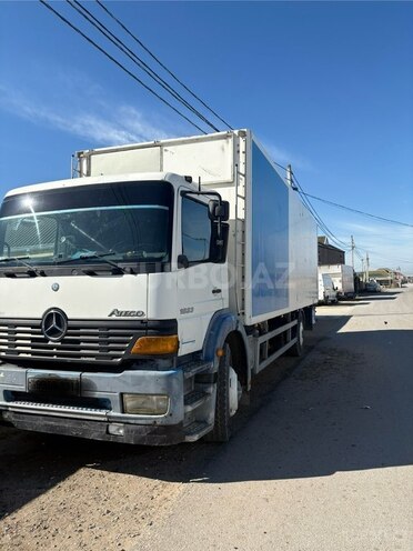 Mercedes Atego 1823-4