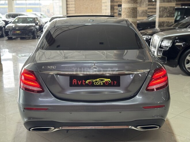 Mercedes E 300-9