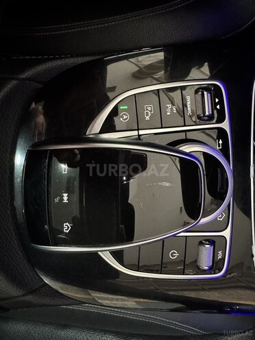 Mercedes E 300-22