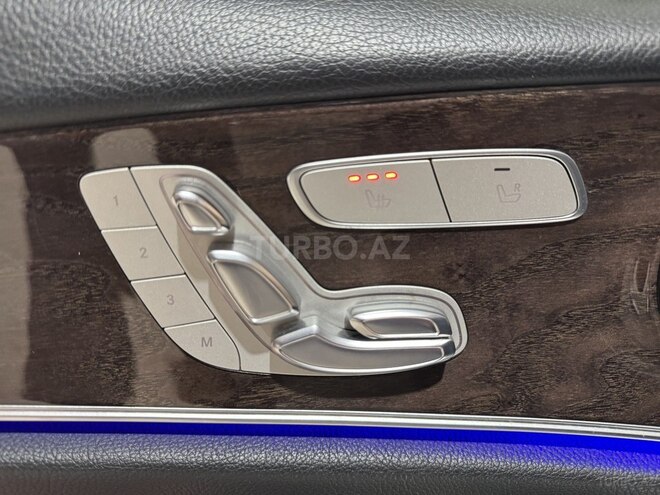 Mercedes E 300-12