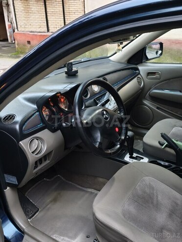 Mitsubishi Outlander-7