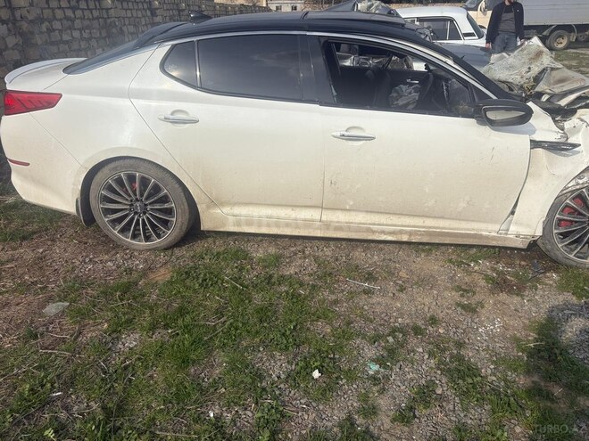 Kia Optima-3