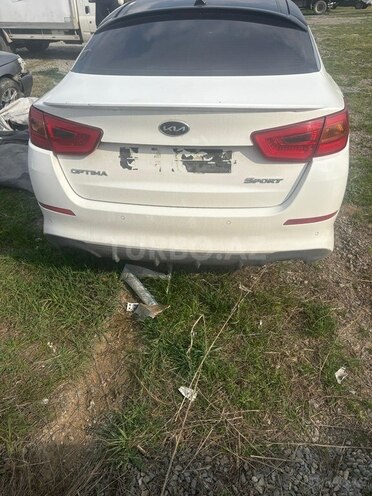 Kia Optima-4