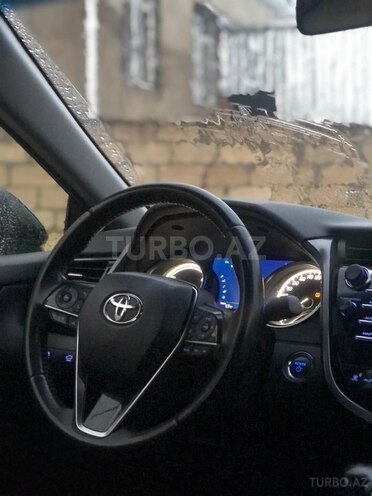 Toyota Camry-8