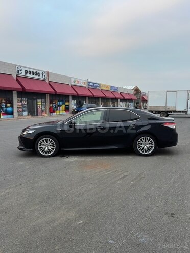 Toyota Camry-6