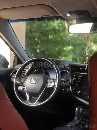 Toyota Camry-9