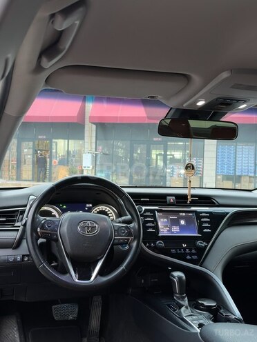 Toyota Camry-10