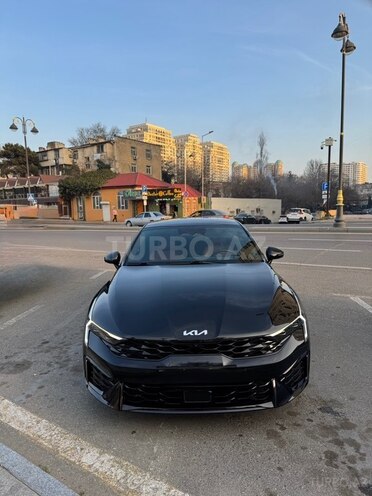 Kia K5-1