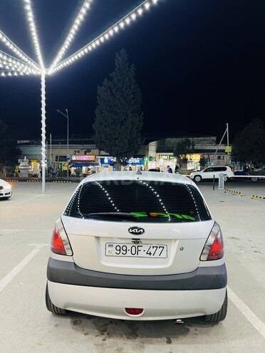 Kia Rio-11