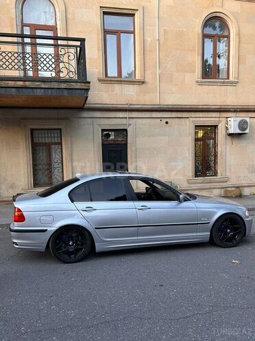 BMW 318-11