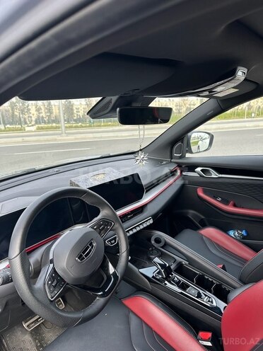 Geely Coolray-12