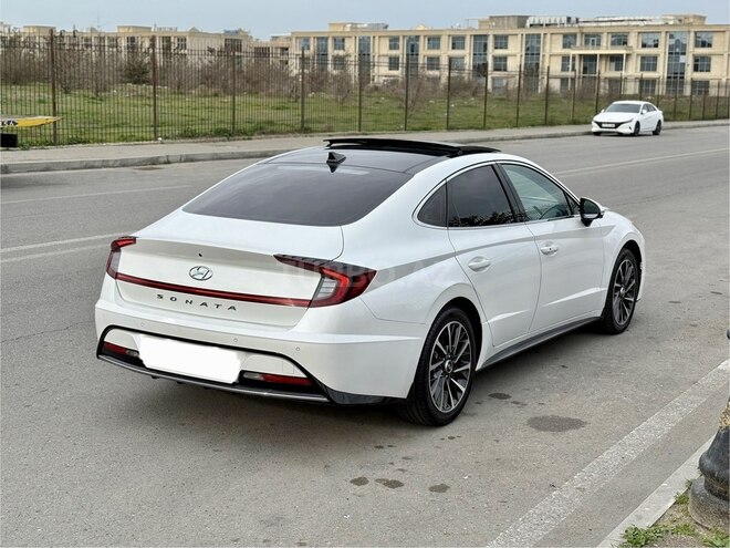 Hyundai Sonata-4