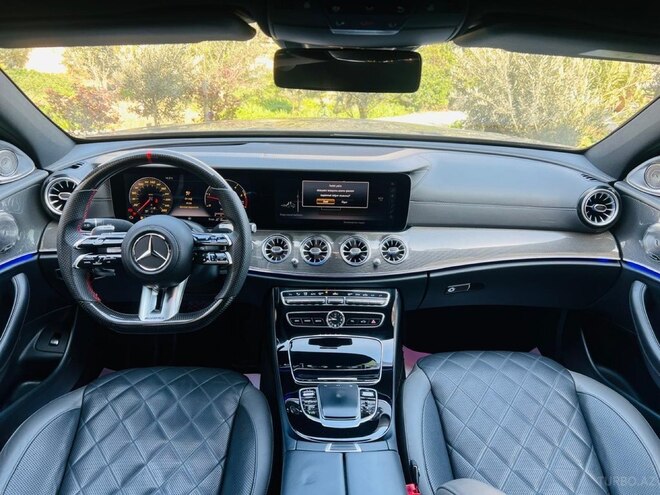 Mercedes E 300 d-16