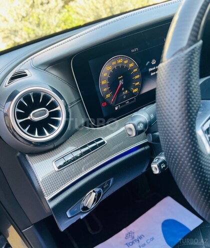 Mercedes E 300 d-19