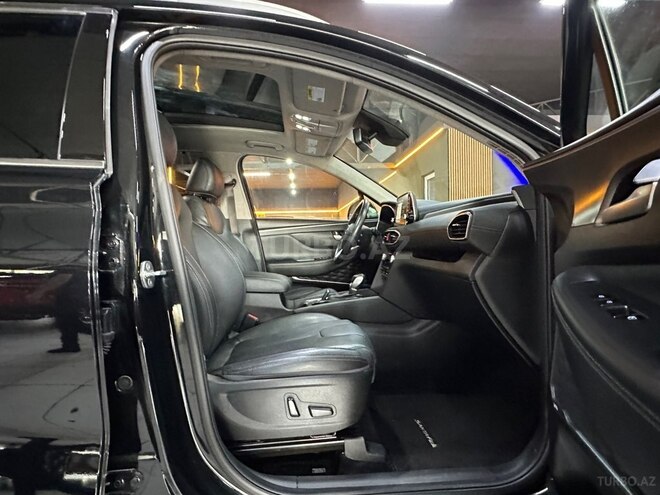 Hyundai Santa Fe-17