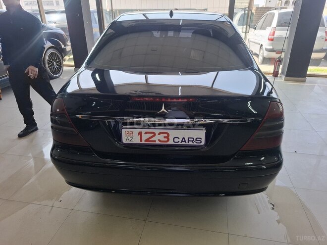 Mercedes E 220-8