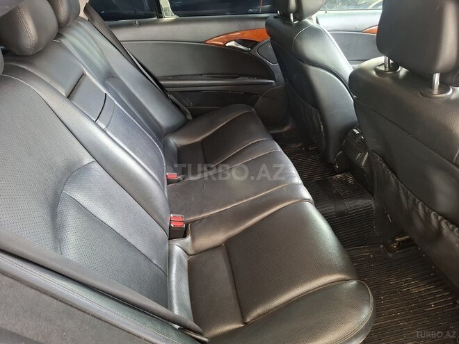 Mercedes E 220-12