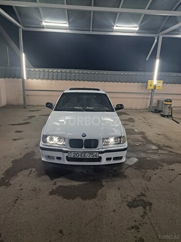 BMW 318-1