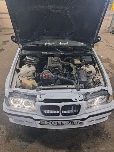 BMW 318-5
