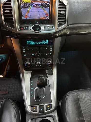 Chevrolet Captiva-21