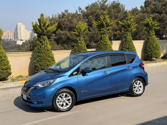 Nissan Note-5