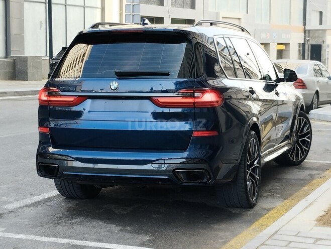BMW X7-6