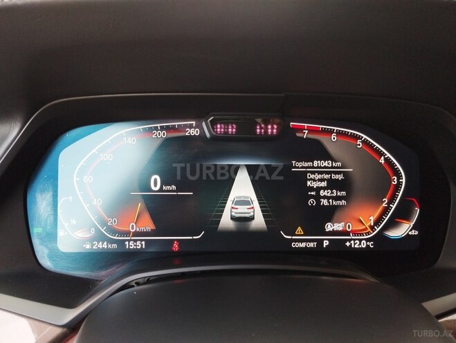 BMW X7-19