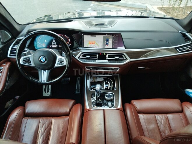 BMW X7-7