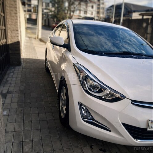 Hyundai Avante-3