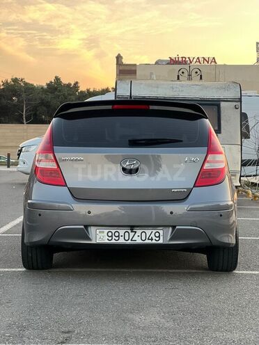 Hyundai i30-2