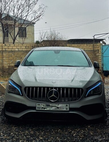 Mercedes CLA 250-9