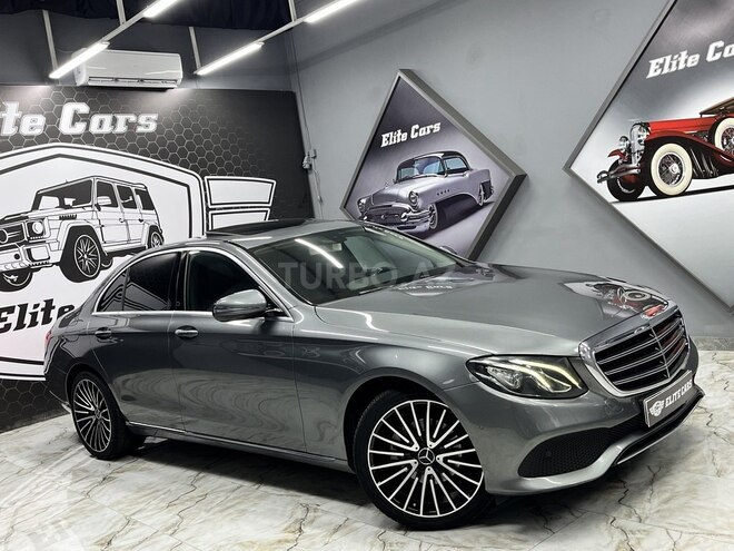 Mercedes E 220 d-3